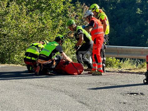 Motociclista Ferito Sulla Sp65 A Triora Interviene L Elisoccorso