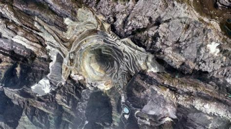 Grasberg Mine a source of frustration in Indonesia | Tractopart