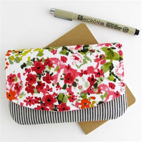 Zip Pocket Pouch Wristlet Pdf Sewing Pattern —