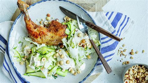 Grillet kyllinglår med frisk salat MatPrat