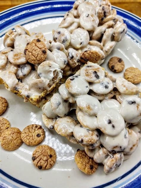 Cookie Crisp Cereal Bars | How To Make Rice Crispy Treats