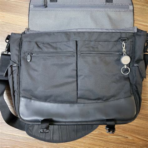 Tumi Leather Ballistic Nylon Messenger Computer Trave Gem