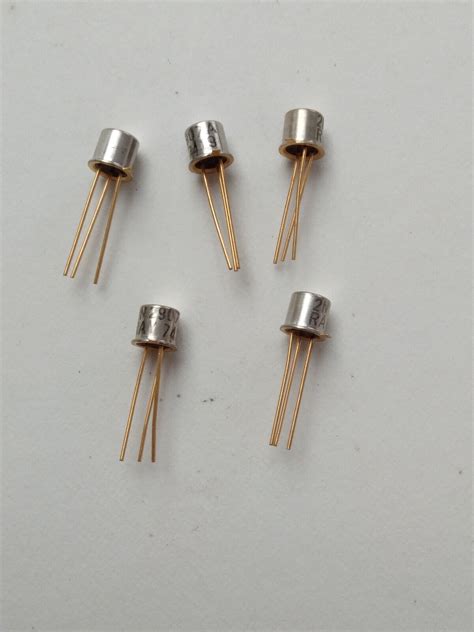 2N2907A PNP Transistor 10 Per Pack Small Signal 60v 600mA Metal Can