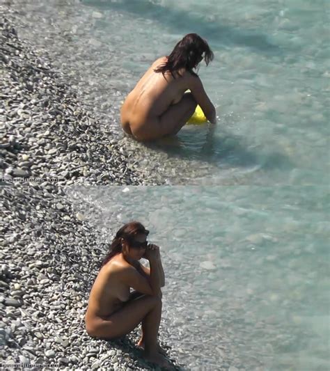 Cute Girls Nude And Sex On Bech Also On Publc Places Page 1056