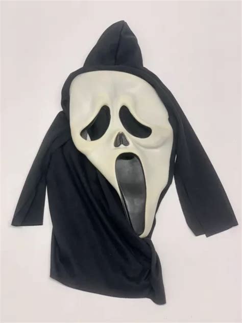 VINTAGE FUN WORLD Ghostface Scream Mask Easter Glow in the Dark China ...