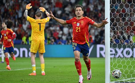 Video Mikel Oyarzabal Scores The Winning Goal For Spain Vs England At