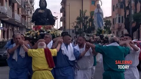 Torrione In Festa Per San Francesco Di Paola Folla Di Fedeli Alla