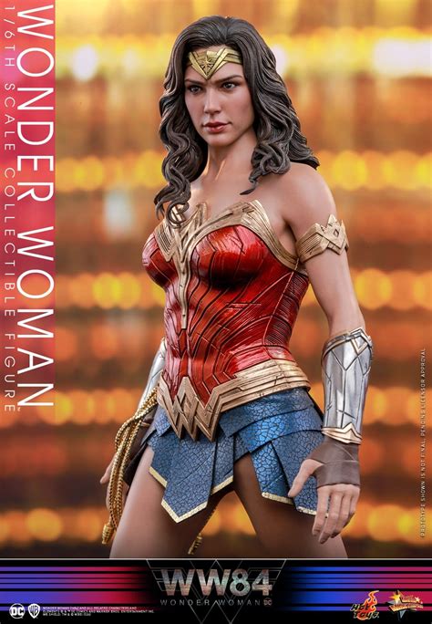 Wonder Woman Is Back As Hot Toys Returns Her To