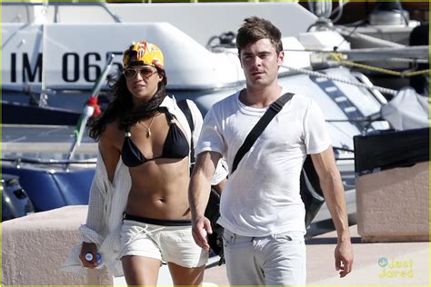 Zac Efron Hits the High Seas in Italy with Michelle Rodriguez! | Photo ...