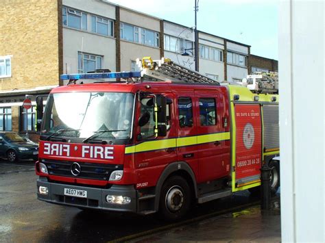 Lfb Dpl1267 London Fire Brigade 2007 Mercedes Benz Atego 1 Flickr