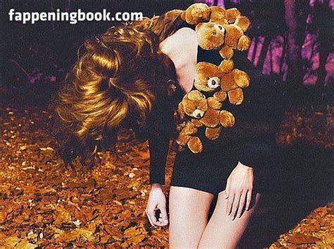 Doutzen Kroes Nude OnlyFans Leaks Fappening Page FappeningBook