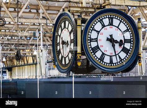 Station Clock Waterloo Station London High Resolution Stock Photography