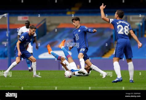 Chelsea S Kai Havertz Gets Away From Crystal Palace S Jordan Ayew