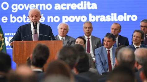 Lula Lan A Programa Acredita Para Facilitar Cr Dito E Renegociar