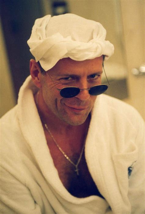 Bruce Willis Re Oit Un Diagnostic Daphasie Et Prend Sa Retraite D