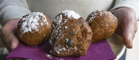 Oliebol Authentic Recipe | TasteAtlas