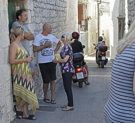 Slobodna Dalmacija Posjetili Smo Dalmatinsku Ulicu Straha Ne