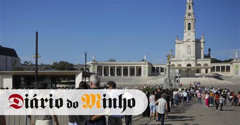 R Plica Da Capelinha Das Apari Es De F Tima Inaugurada No S Bado Na