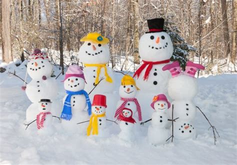 Snowmen Stock Photos, Royalty Free Snowmen Images | Depositphotos