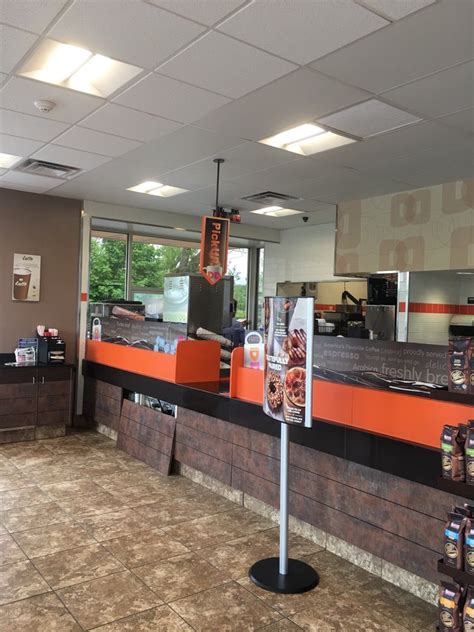 DUNKIN Updated January 2025 12 Reviews 121 Riverside Dr