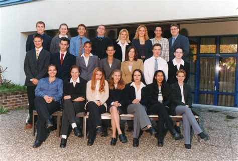 Photo de classe 2PR de 1999 Lycée Auguste Escoffier Copains d avant