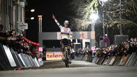 Cyclo cross Mathieu Van der Poel écrase la 7e manche de Superprestige