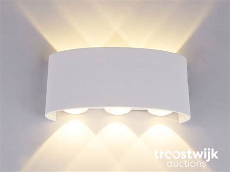 6W LED Ovaal Wandlamp Zes Licht Zand Wit Warm Wit Waterdicht Troostwijk