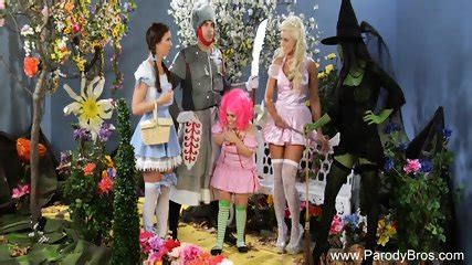 Kinky Midget Parody Wizard Sex That Makes Them Arouse