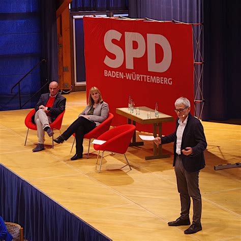 Kreisparteitag Born und Löffler diskutieren Wohnungspolitik SPD