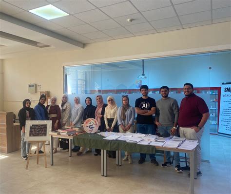 مبادرة تبادل الكتب العلمية لطلبة كلية الصيدلة في جامعة عمان العربية تعليم وجامعات وكالة