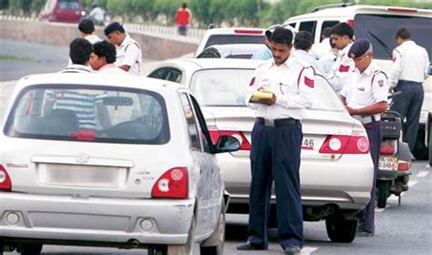 Five Documents You Must Carry While Driving To Avoid Traffic Challan