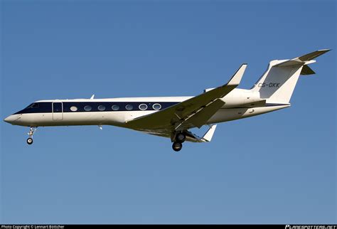 CS DKK NetJets Europe Gulfstream G550 G V SP Photo By Lennart