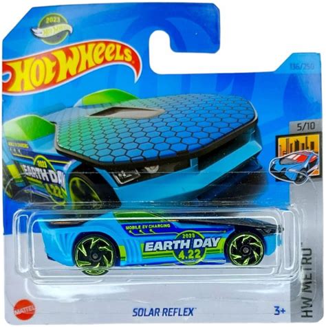 Игрушечная машинка Hot Wheels Solar Reflex Light Blue базовая коллекция г