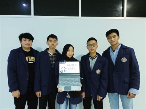 Kembangkan Teknologi Smart Lamp Untuk Gangguan Tidur Tim Mahasiswa