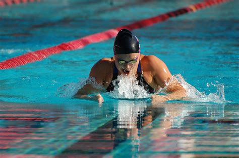 2014 Swammy Awards: Para-Swimming Female Athlete of the Year Jessica Long