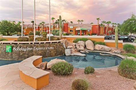 HOLIDAY INN EXPRESS & SUITES SCOTTSDALE - OLD TOWN - 218 Photos & 149 ...