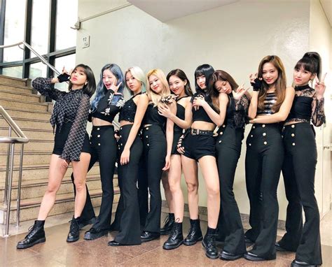 Twitter Kpop Outfits Stage Outfits Fancy Outfits