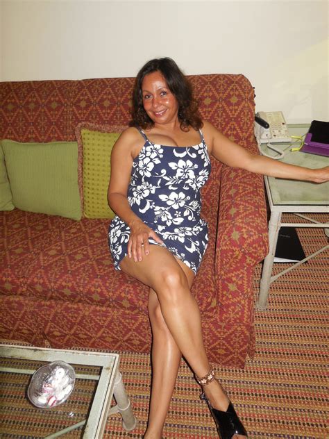 Sexy Mature Slut ShesFreaky