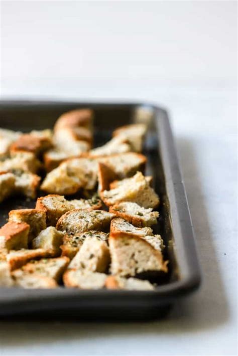 Easy Homemade Whole Wheat Croutons Recipe Roots And Radishes