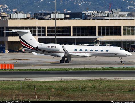 N Qs Netjets International Gulfstream Aerospace C B G V Sp