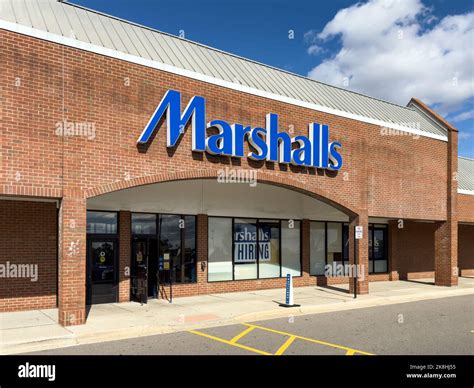 Front View Of Marshalls Department Stores Stock Photo Alamy