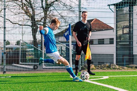 U Muss Sich Tabellenf Hrer Hertha Geschlagen Geben