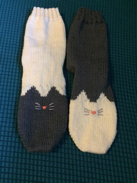 Some Cat Socks I Made For A Friend Love How They Turned Out Rknitting