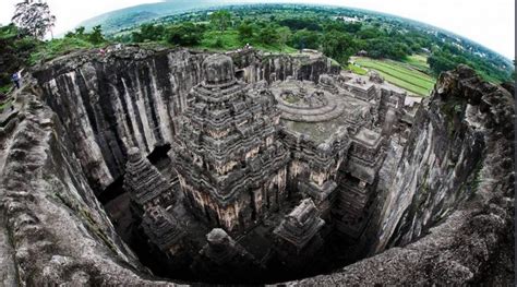 Kailash Temple | 'Monomousumi'