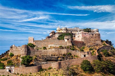 Architectural pride of Mewar - Kumbhalgarh fort - Tripārambh