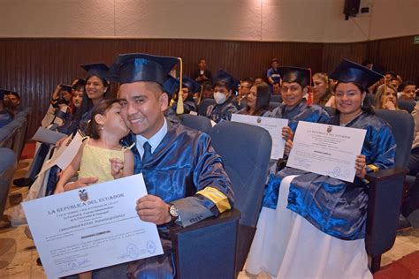 Univer De Guayaquil On Twitter La Facultad De Ciencias