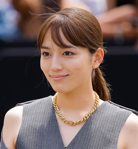 川口春奈の「超高級時計」にネット衝撃 まさかの価格に「さすが芸能人」「成功者やなあ～」 ライブドアニュース