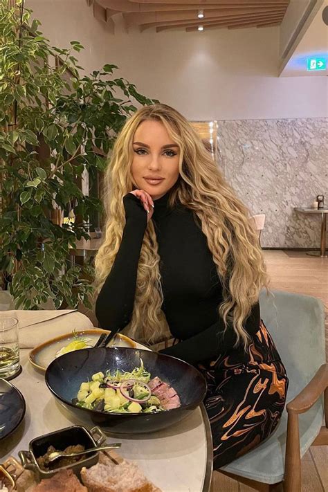 Beautiful Yulia Y O From Astana With Blonde Hair ID LadaDate