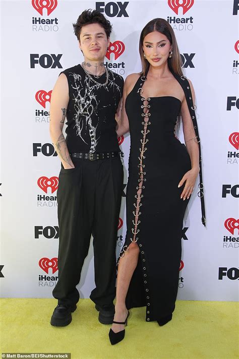 Too Hot To Handle S Francesca Farago And Transgender Fianc Jesse Sullivan Walk The Red Carpet