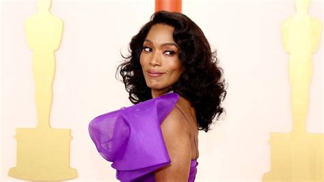 Angela Bassett Viraliza Rea O Ap S Perder Pr Mio Do Oscar